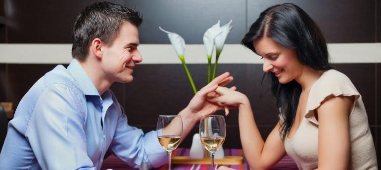 Prima intalnire din online dating – protocol pentru femei