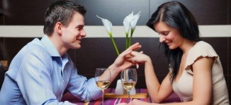 Prima intalnire din online dating – protocol pentru femei